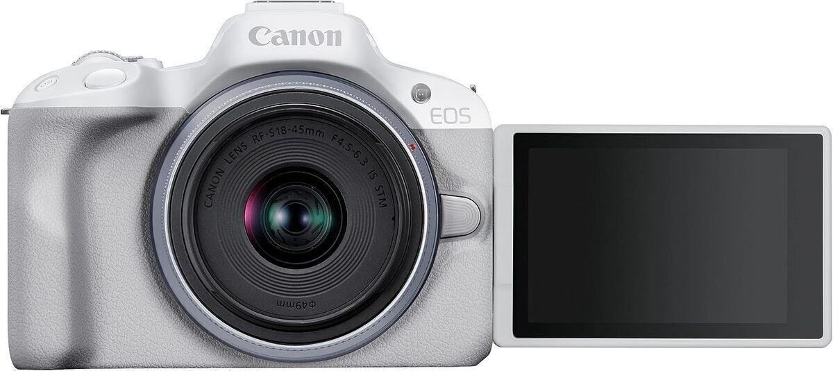 Test Canon EOS R50 : l'hybride 24M pixels en blanc