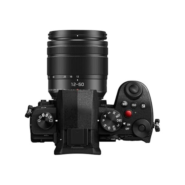 Découvrez notre test détaillé du Panasonic Lumix G97, l'appareil hybride 4K polyvalent idéal pour les photographes et vidéastes en quête de performance et de flexibilité.